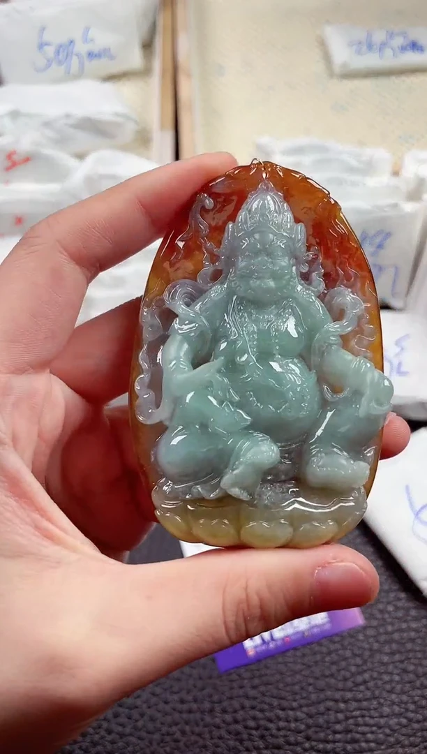 翡翠未镶嵌颈饰00002917