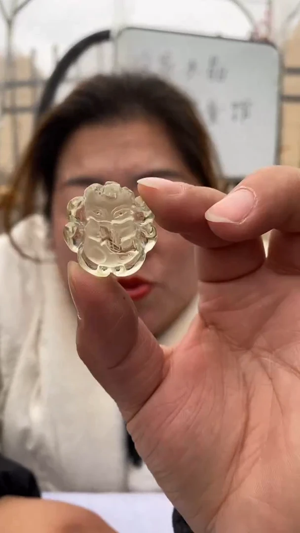 【闪购商品】水晶吊坠未镶嵌黄水晶狐牌D664