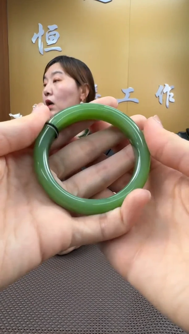 【闪购商品】和田玉手镯未镶嵌53