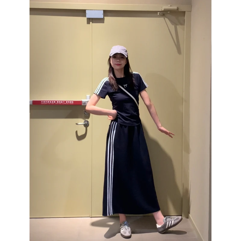 清仓【温莎学院】正肩短袖T恤搭配高腰垂感中长裙 JY365