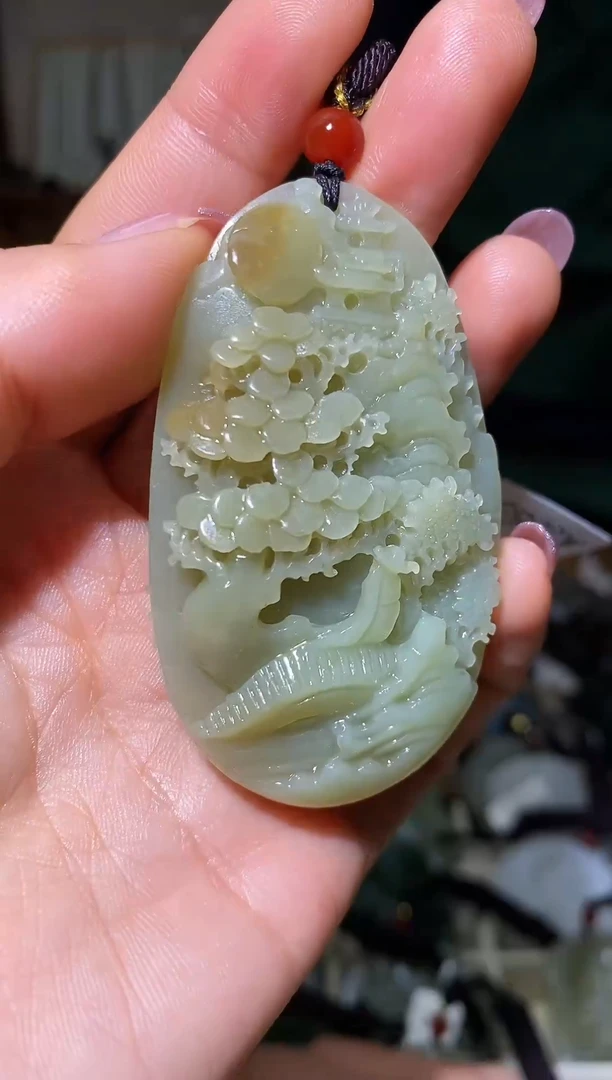 颈饰未镶嵌和田玉1