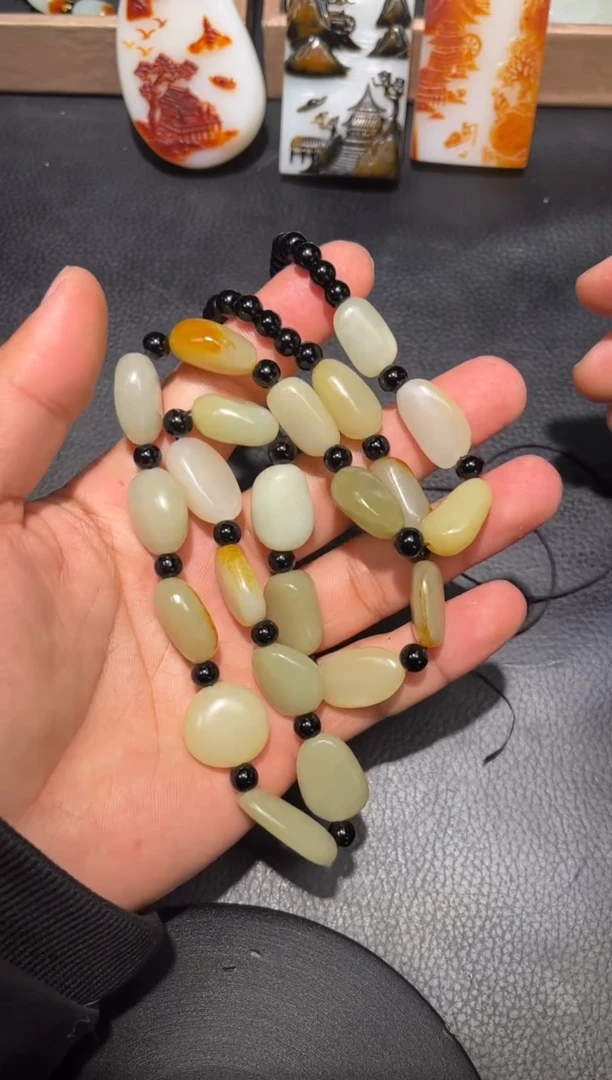 未镶嵌和田玉挂件YL-LL-12.27-21