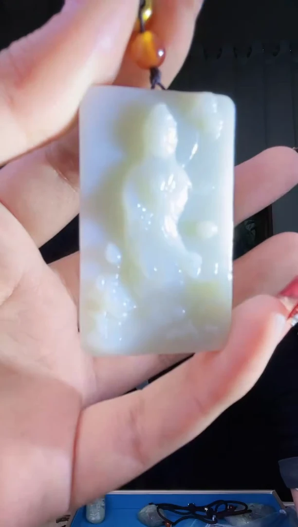 【闪购商品】和田玉挂件未镶嵌拍一发一，多样性发货！