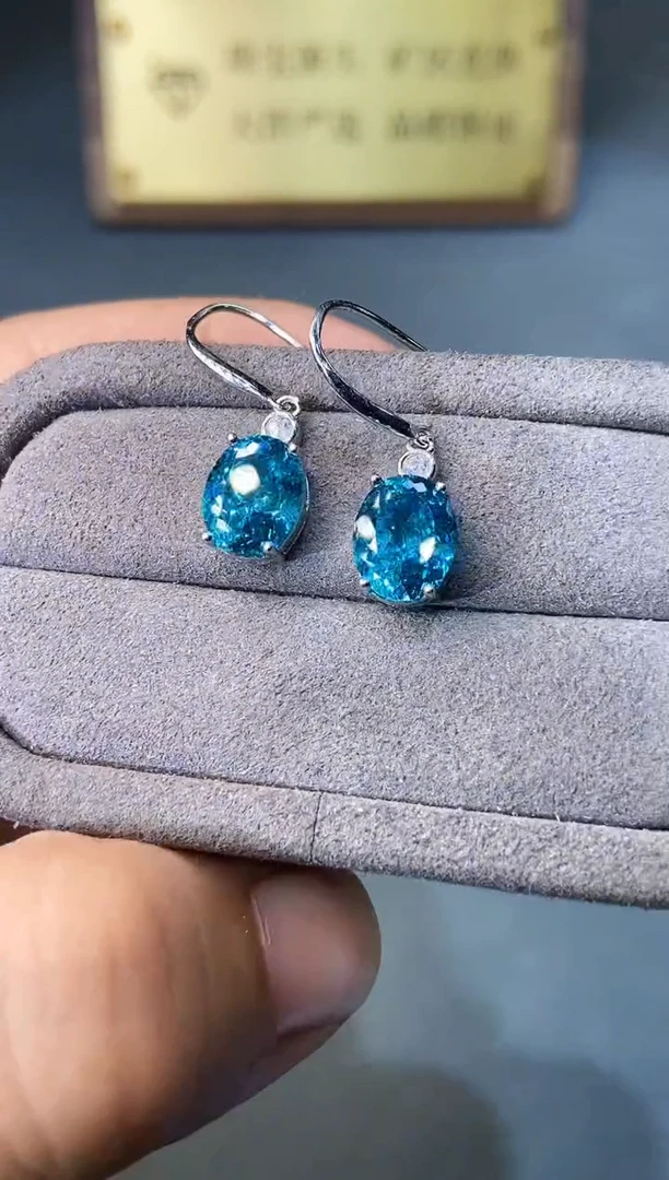 银S925镶嵌耳饰碧玺....