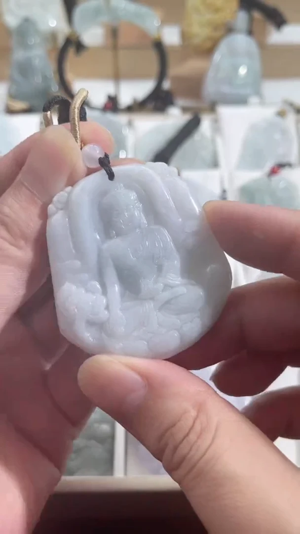 吊坠(赠链)未镶嵌翡翠10/15/      136