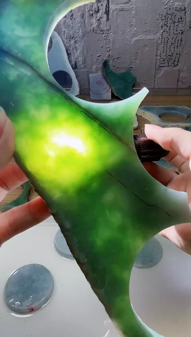 翡翠裸石缅甸翡翠A货184