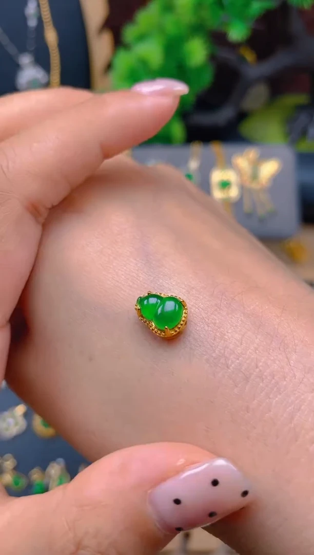 吊坠(不含链)银S925镶嵌翡翠穿孔葫芦