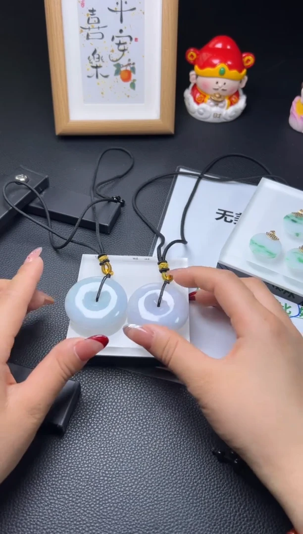 【闪购商品】翡翠颈饰未镶嵌W001-PQGJ757-1多样性发一件