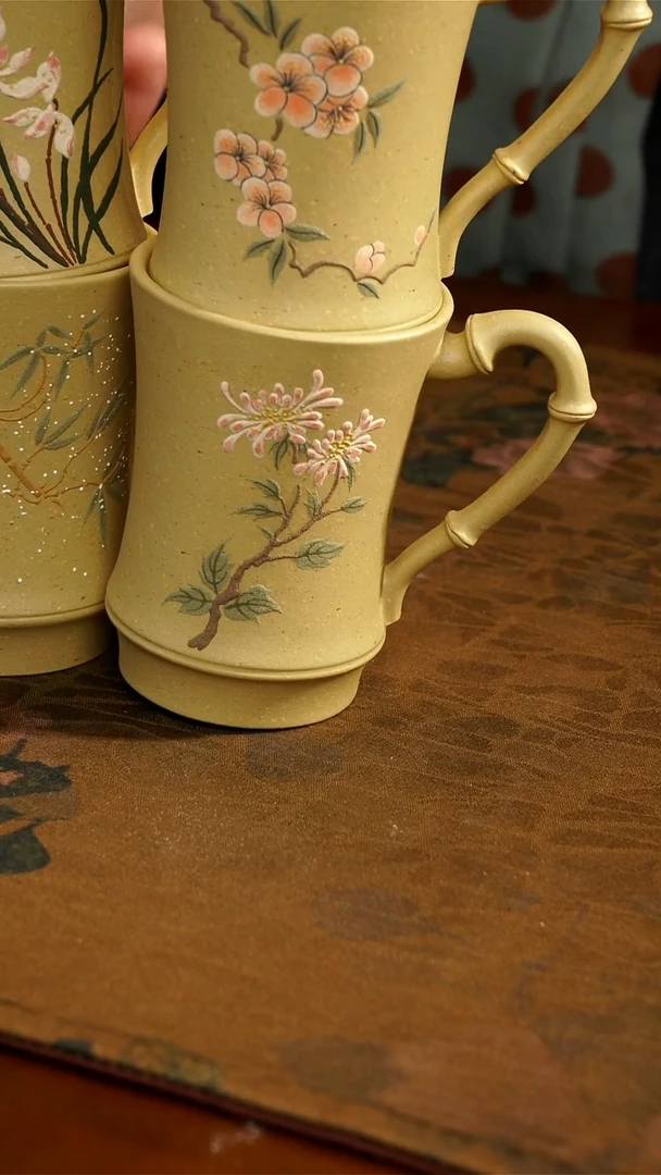 茶壶紫砂梅兰竹菊四只手把杯