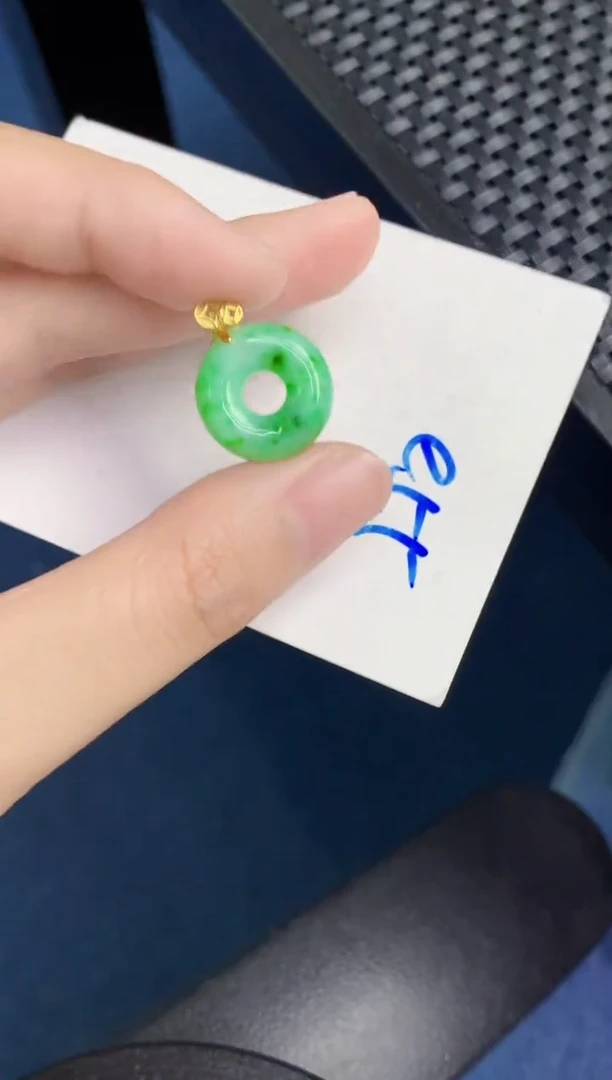 翡翠未镶嵌颈饰天然翡翠緬甸A貨