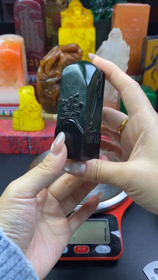 寿山石印石雅安绿薄意雕方章  笔墨禅心