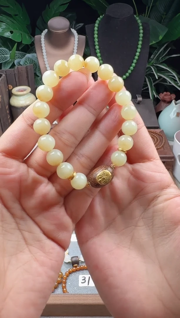 手链未镶嵌和田玉（糖玉）精品10m左右新疆且末糖白手串