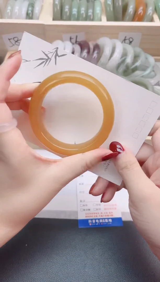 未镶嵌手镯石英质玉（金丝玉）V41-56.6