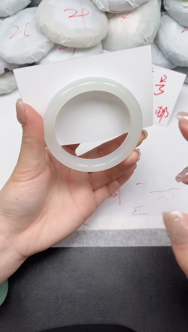 东凌女款手镯2/5657