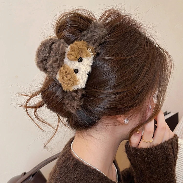可爱卷毛小狗抓夹大号女2025新款春季毛绒鲨鱼夹子发夹后脑勺头饰
