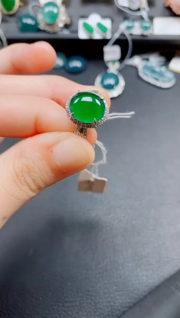 翡翠戒指银S925镶嵌翡翠