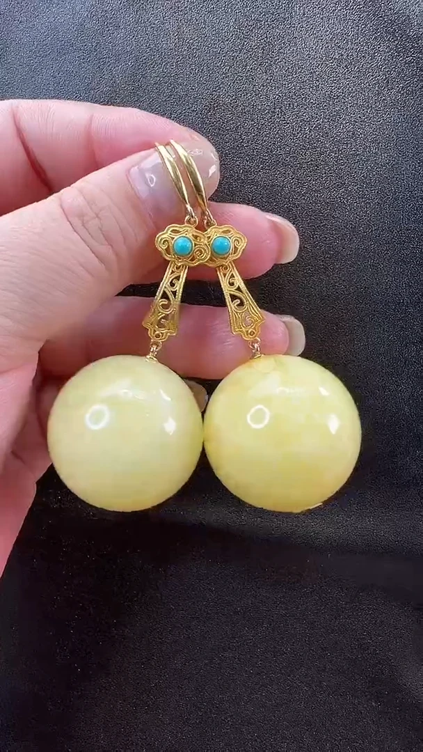 未镶嵌颈饰琥珀耳环