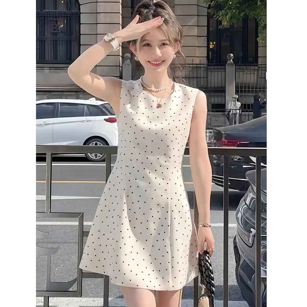 法式复古收腰无袖波点连衣裙女2025夏季新款裙子气质减龄背心短裙