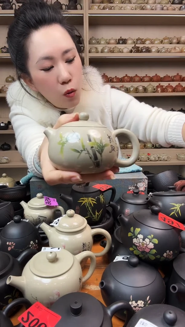 壶瑕疵无礼盒 白泥西施 509