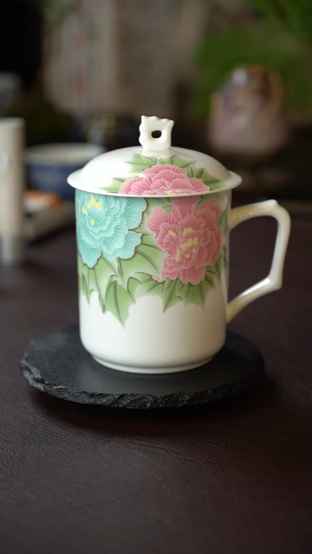 回*景德镇陶瓷办公杯蓝红花