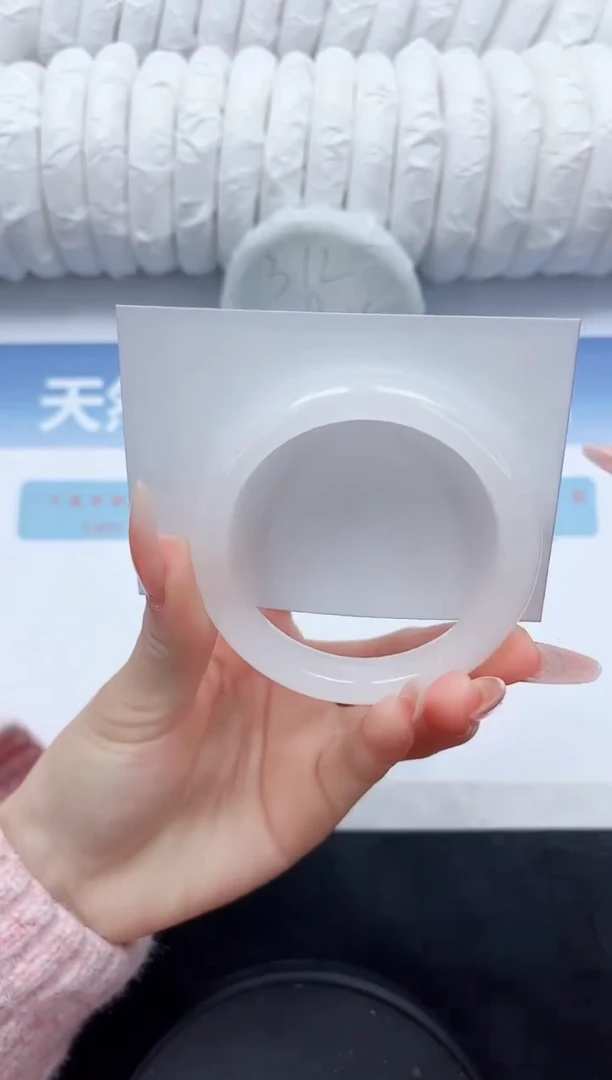 【闪购商品】石英质玉手镯未镶嵌L29-54.4