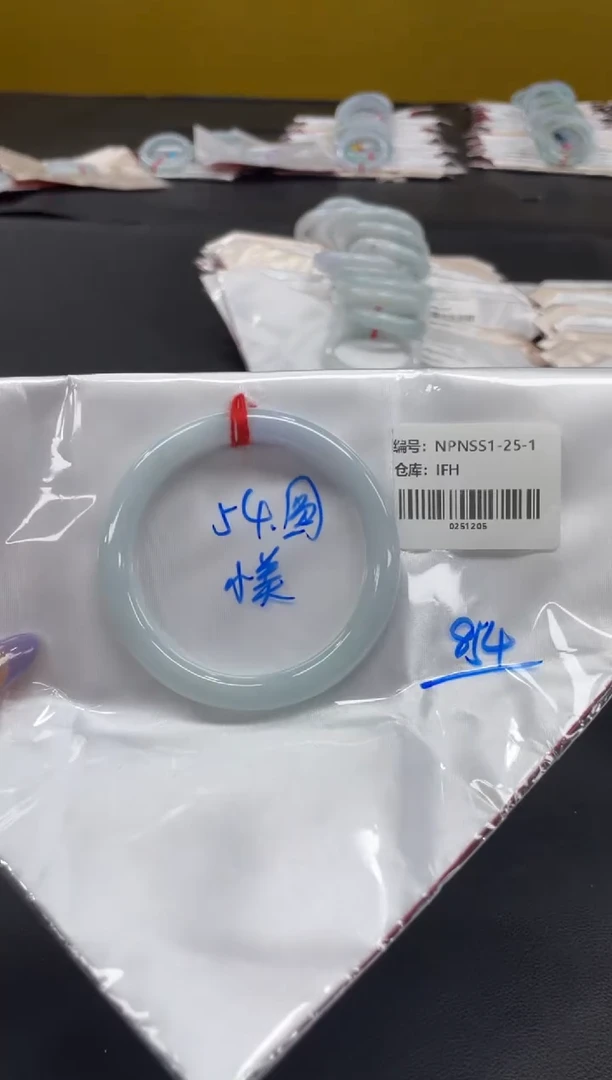 未镶嵌手镯翡翠翡翠手镯