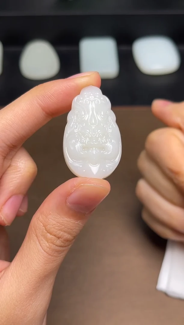 和田玉未镶嵌颈饰22