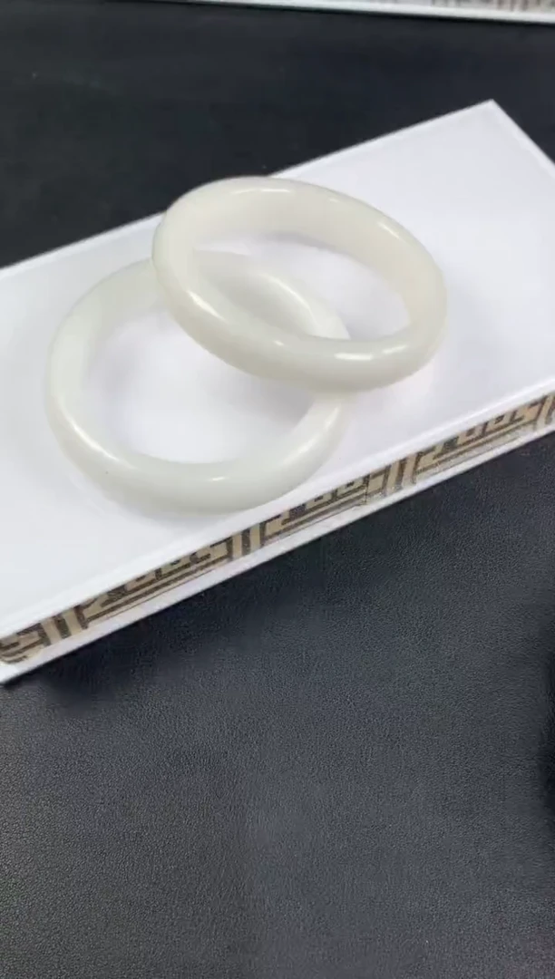 未镶嵌车挂玛瑙/玉髓多样性发一件
