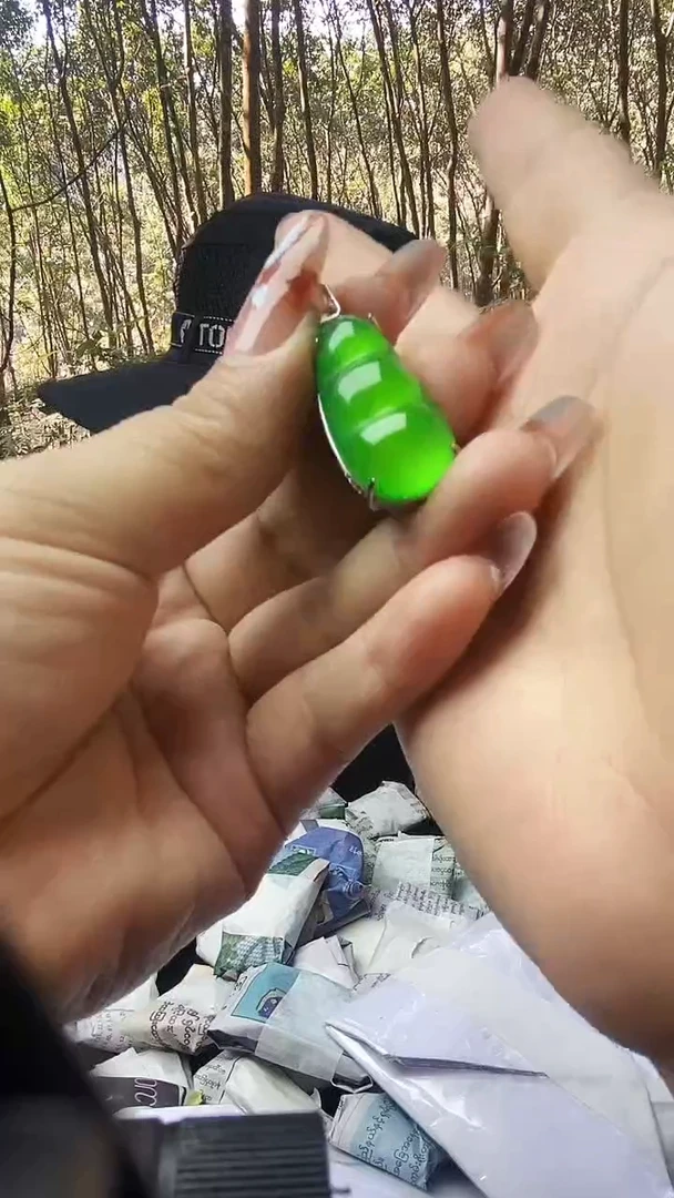 满色吊坠 所见即所得！！！