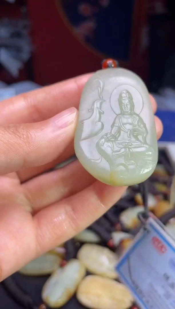 颈饰未镶嵌和田玉3