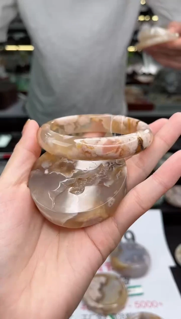 【闪购商品】石英质玉手镯未镶嵌60圈口（不退不换）1572459