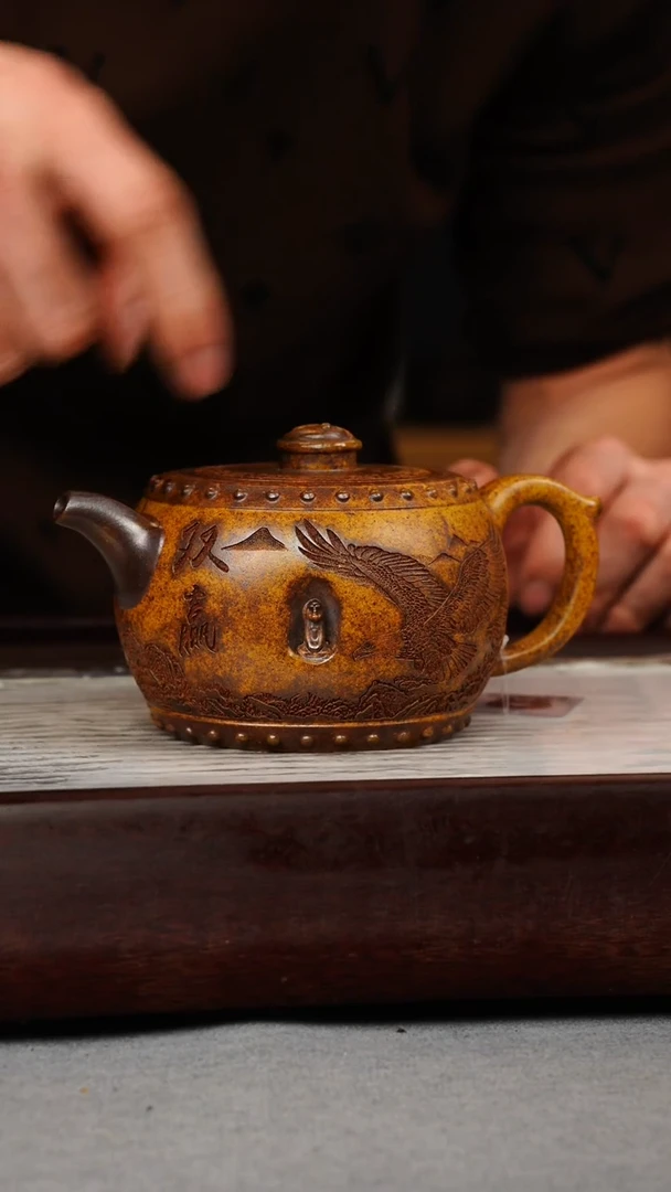 【闪购商品】紫砂茶壶龙骨金砂 汉瓦 内嵌达摩 大鹏展翅