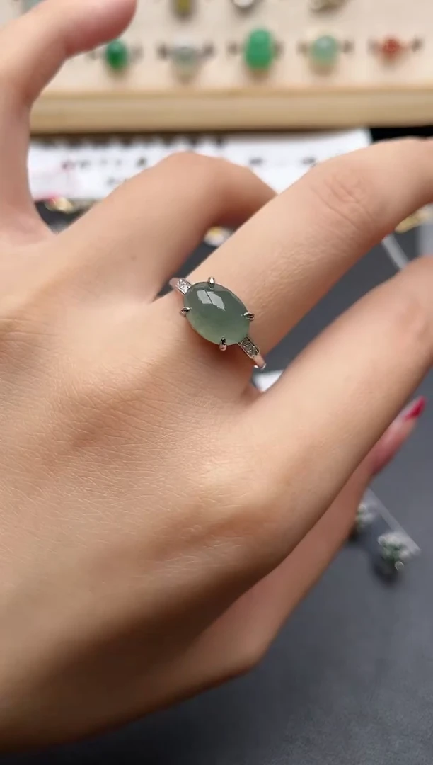 【闪购商品】翡翠戒指银S925镶嵌一物一证一礼盒