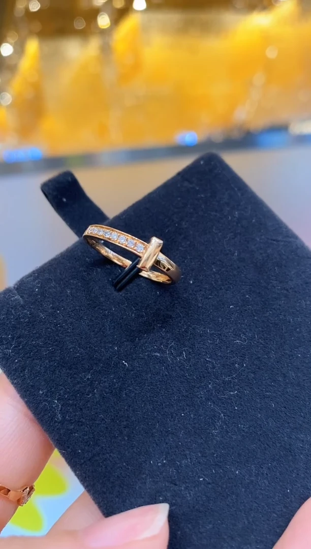 【闪购商品】钻石戒指18K金镶嵌单T戒指（11-17圈口）