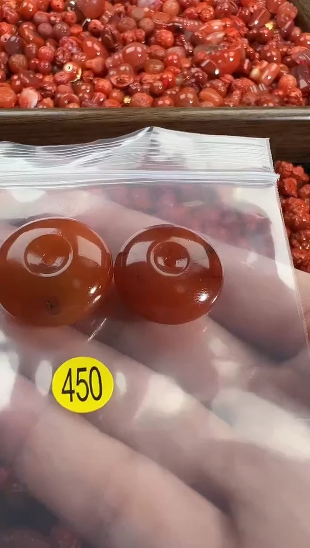 颈饰未镶嵌南红玛瑙1