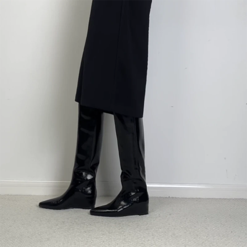 2025新款韩版尖头内增高简约纯色高筒靴女秋冬显瘦百搭时尚长筒靴