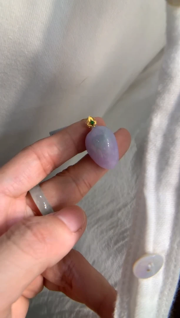 颈饰18K金镶嵌翡翠福瓜