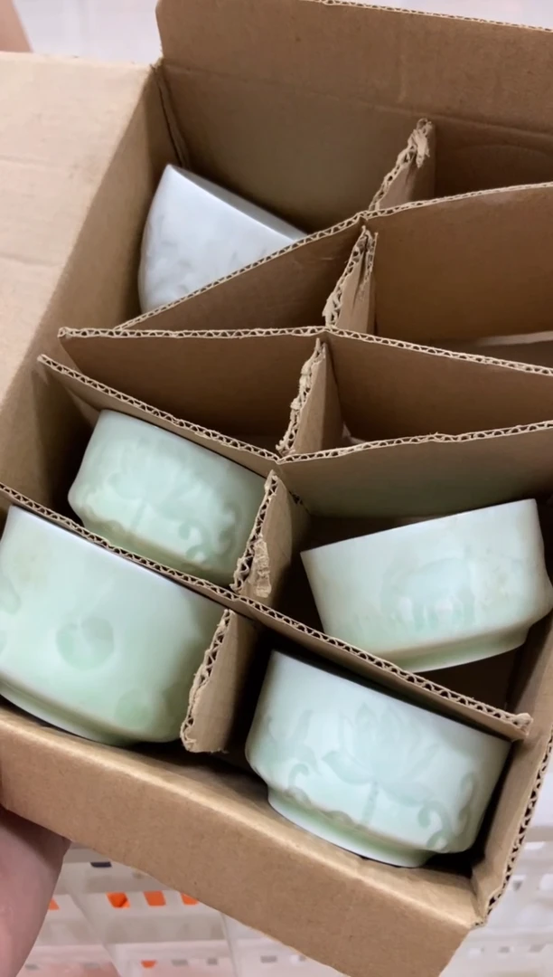 杯无运费险有瑕疵的摄影的产品有使用过的痕迹有点脏介意勿拍