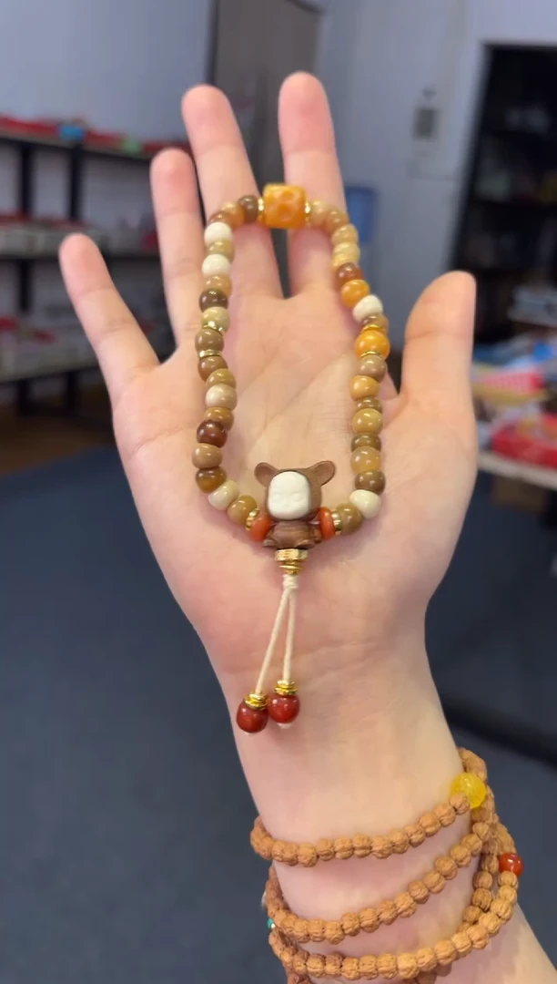 合金石英质玉（黄龙玉）手链   8mm多宝龙脊大肠【睡梦宝宝】手持