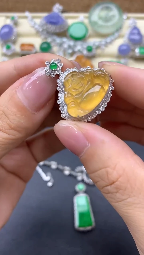 【闪购商品】翡翠颈饰18K金镶嵌558-中国好珍宝