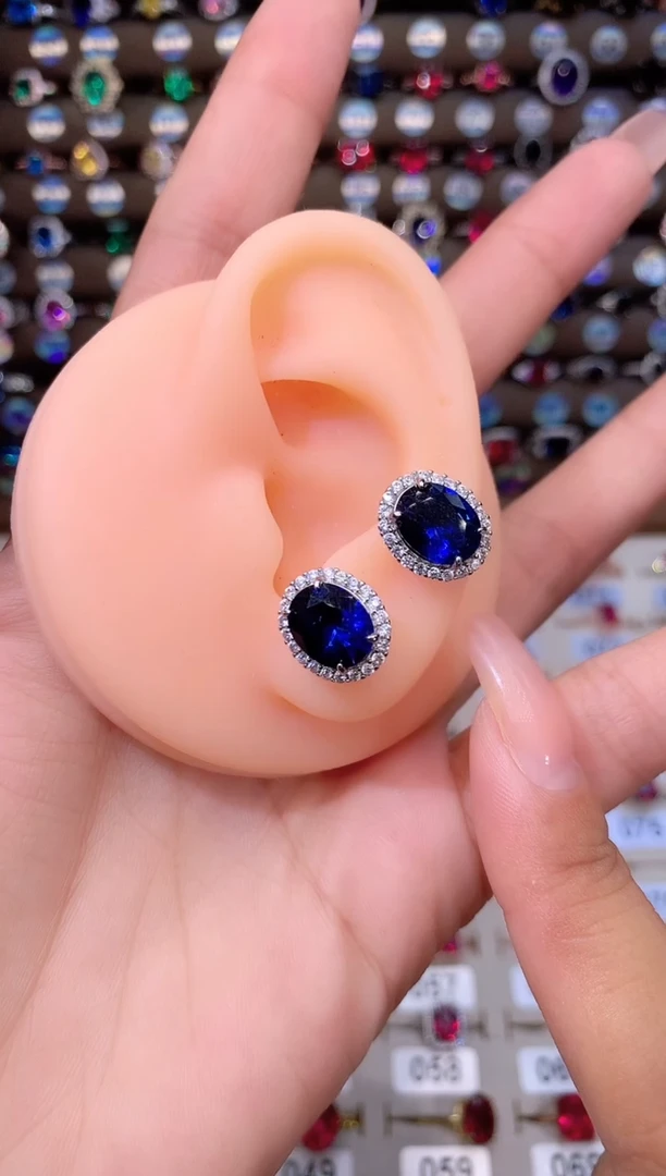 蓝宝石耳饰银S925镶嵌810白