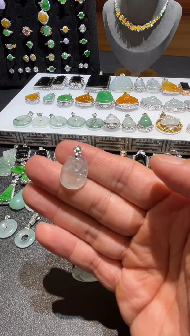 颈饰未镶嵌翡翠翡翠A货 闪购多样性