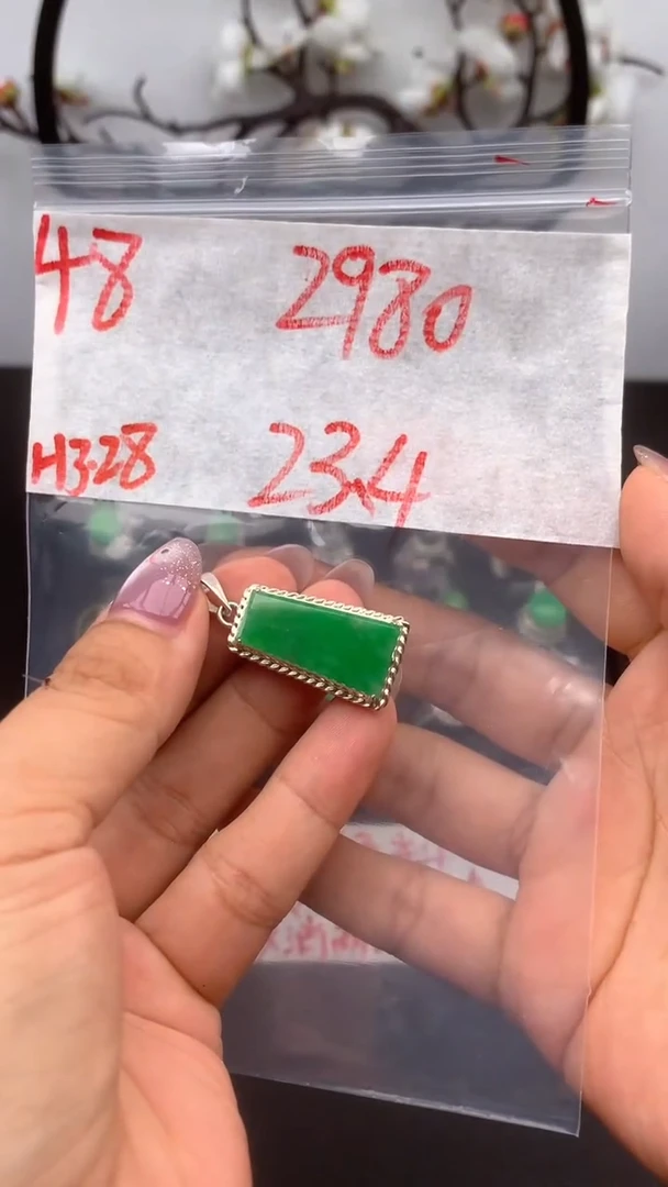 定制翡翠未镶嵌缅甸天然A货翡翠拍一发一