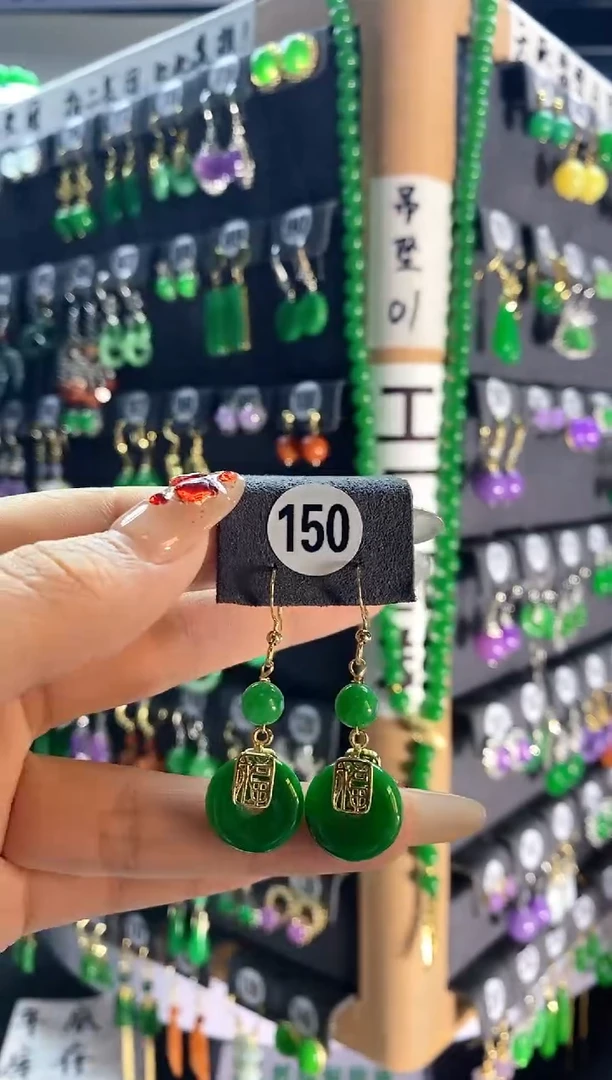 【闪购商品】翡翠耳饰银S925镶嵌150...