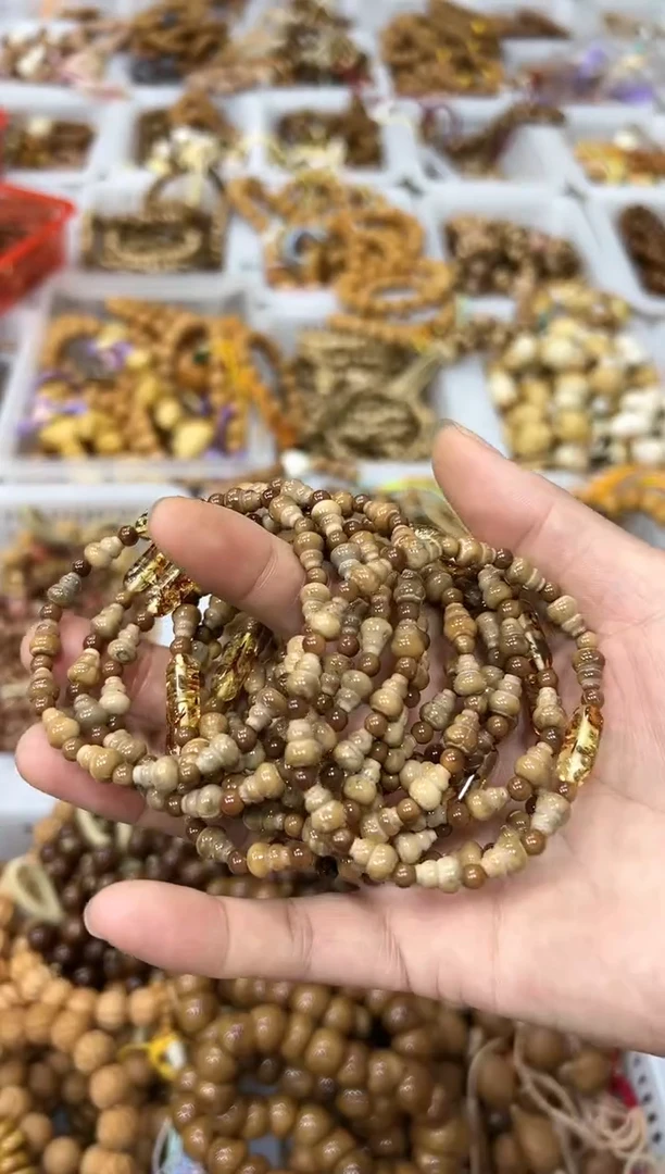 琥珀吊坠(赠链)未镶嵌库克卡8*6mm左右 葫芦 楼兰【多样发1】