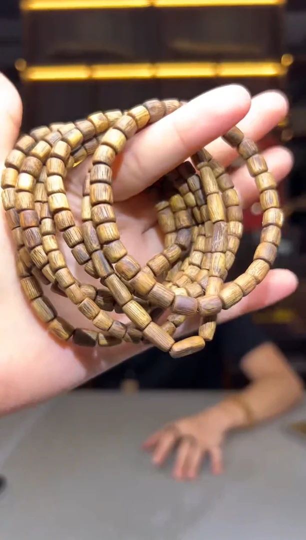 沉香碎屑沉香832号金桶珠随形配碎屑香粉多样性发一063