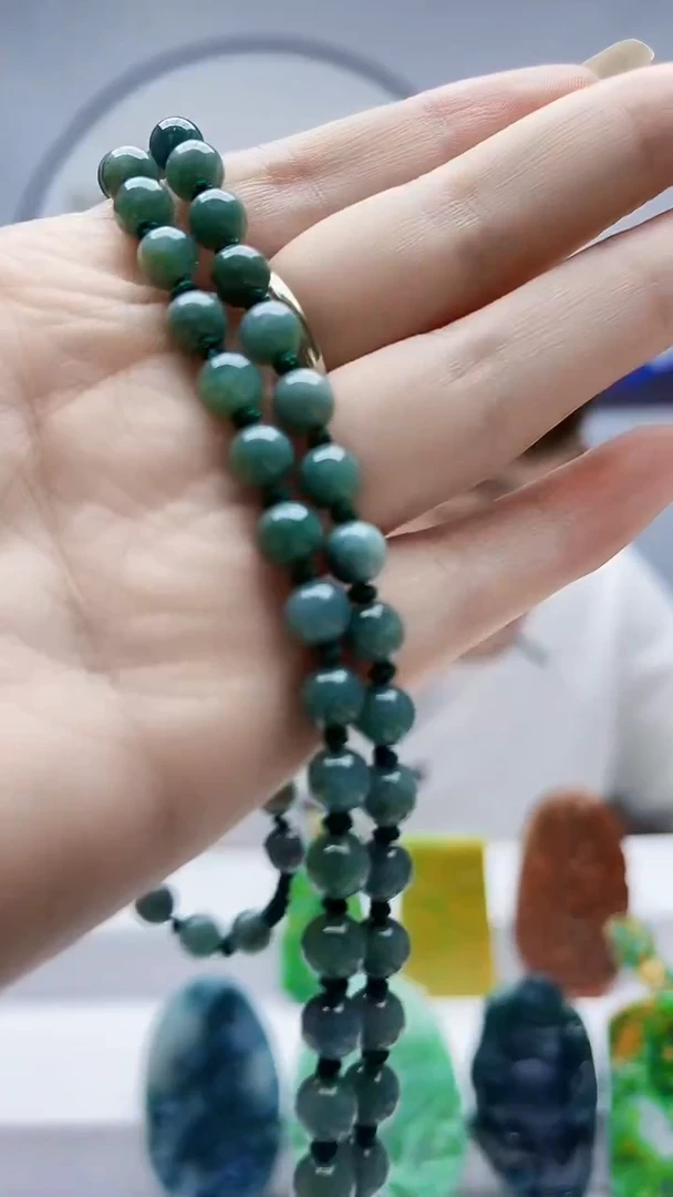 未镶嵌定制翡翠毛货挂件55