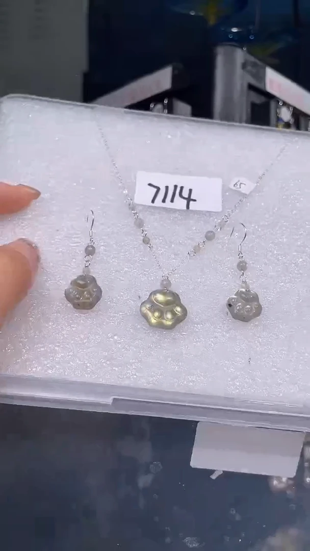 颈饰未镶嵌月光石喜欢拍