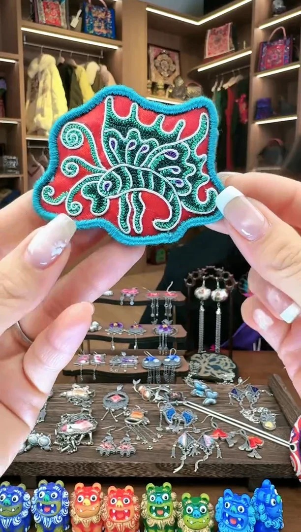 【闪购商品】织绣129黔东南苗族刺绣