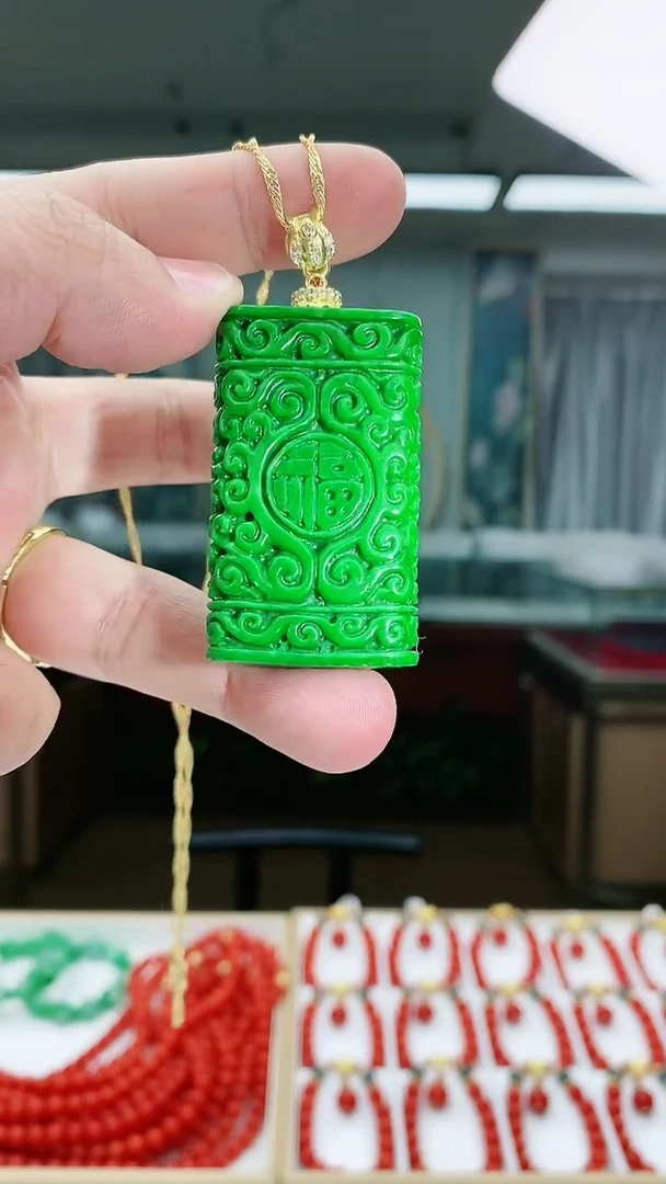 【闪购商品】翡翠颈饰14K金镶嵌D227吊坠